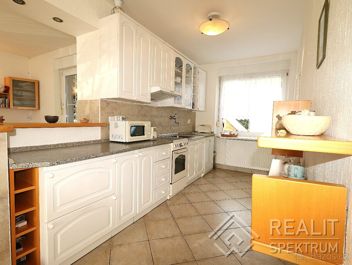 Žamberk-Moderní Rodinný Dům s Vilovým Efektem - 11