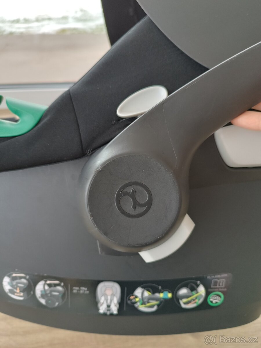 Vajíčko Cybex ATON B2 I-SIZE Volcano Black + Cybex BaseOne - 11