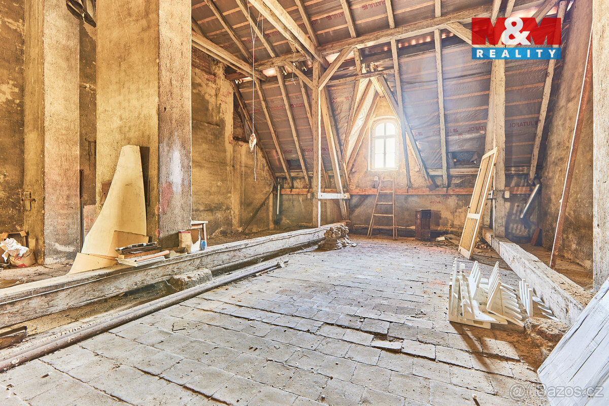 Prodej nájemního domu, 546 m², Strakonice, ul. Velké náměstí - 11