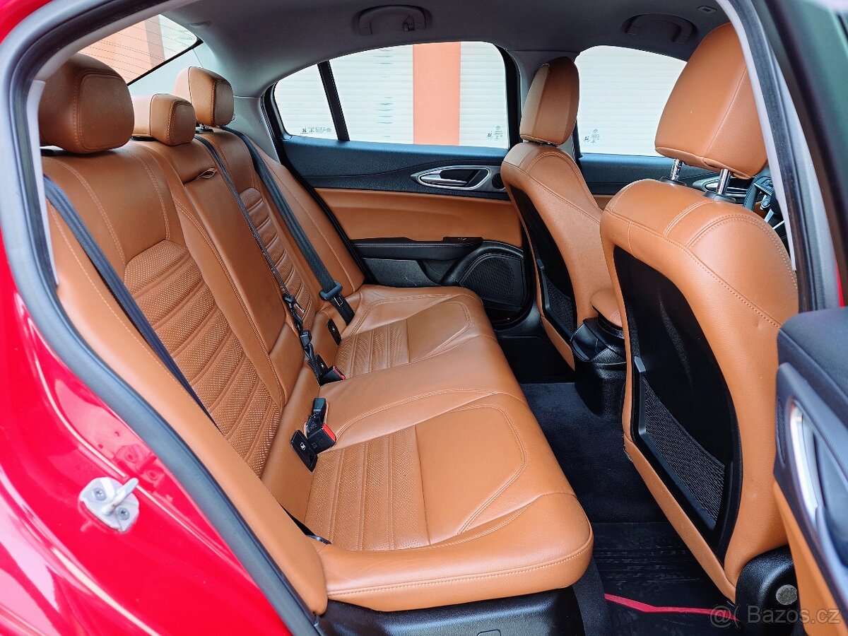 Alfa Romeo Giulia 2017 2.2 JTDM Veloce 154 kW - 11