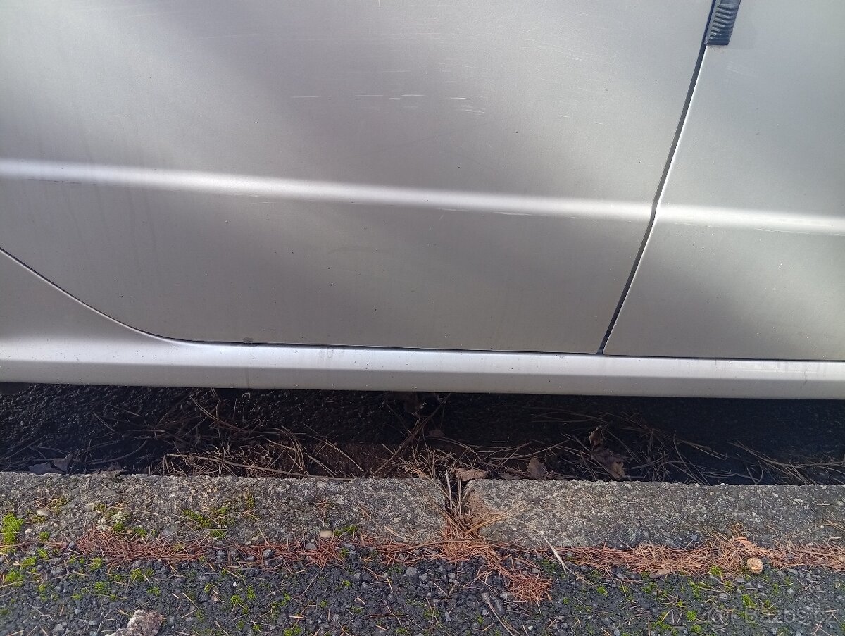 Škoda fabia 1,4 55kw r.v 2000 na ND - 11