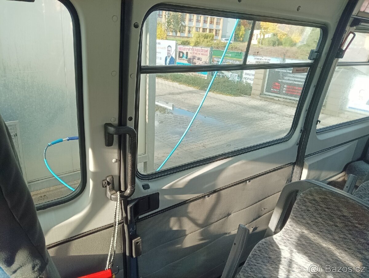 Fiat Ducato 15 míst 2.8 - 11