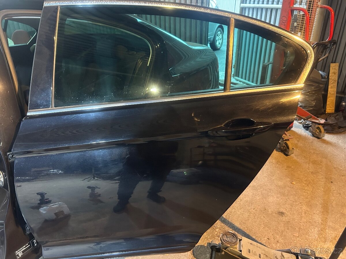 Originální náhradní díly VW Passat B8 2015 sedan - 11