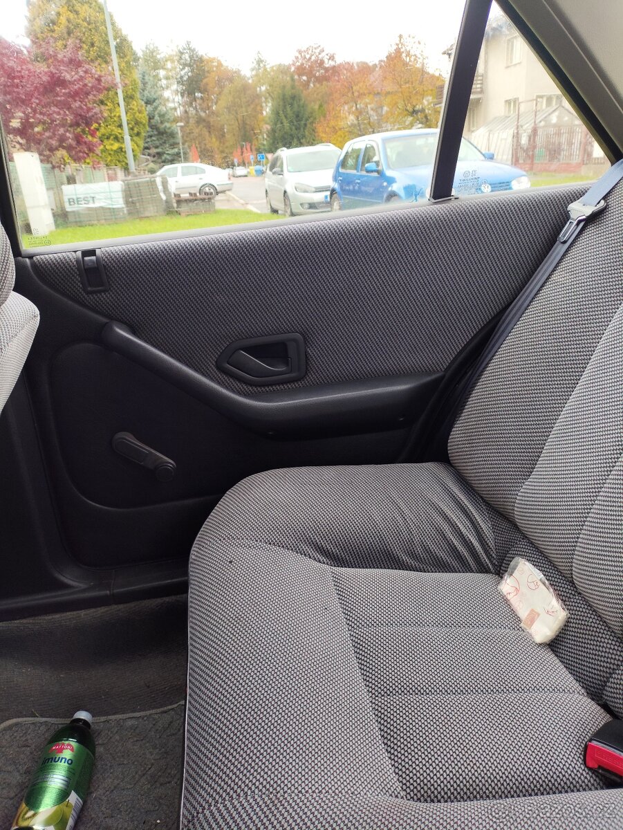 Peugeot 405 platná STK - 11