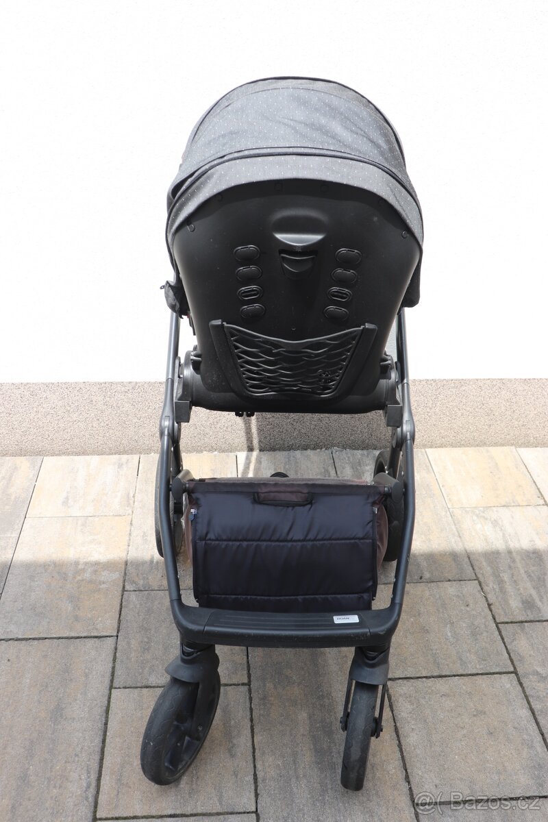 Kombinovaný kočárek Roan Bloom - 11