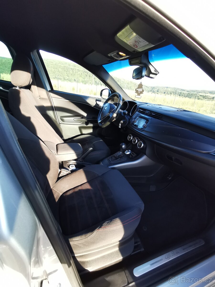 Alfa Romeo Giulietta TCT - 11