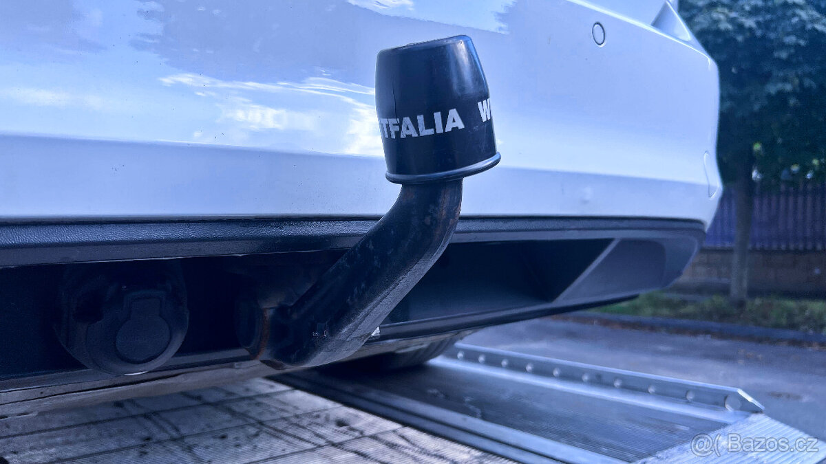 Vůz na náhradní díly VW Golf 7 kombi 2014 CLHA PYS LC9A - 11