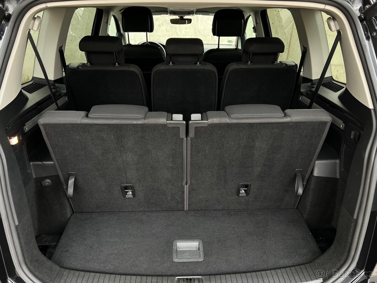 VW Touran 2.0 TDI DSG 7 míst - 11