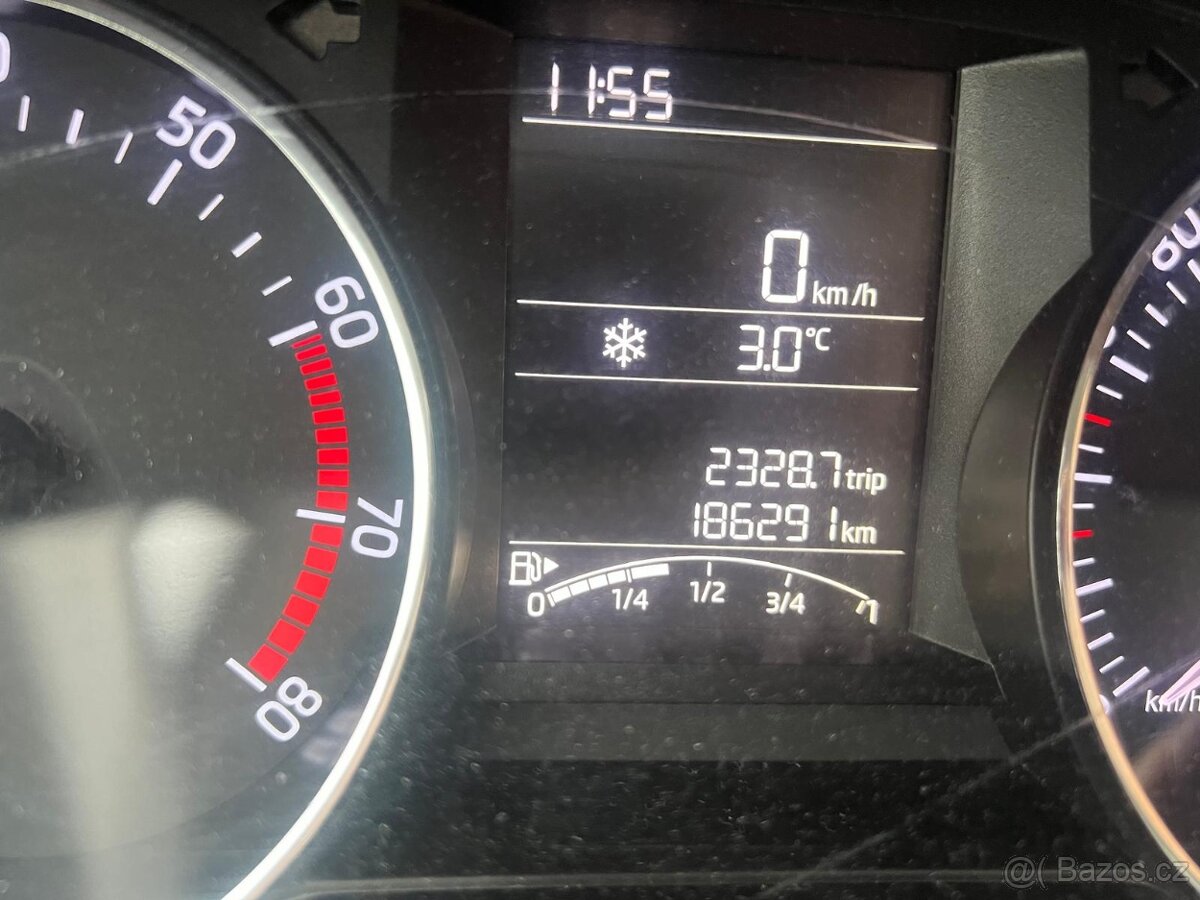 Škoda Rapid 1.2 TSI Klima Modell 2016 //Havárie// - 11