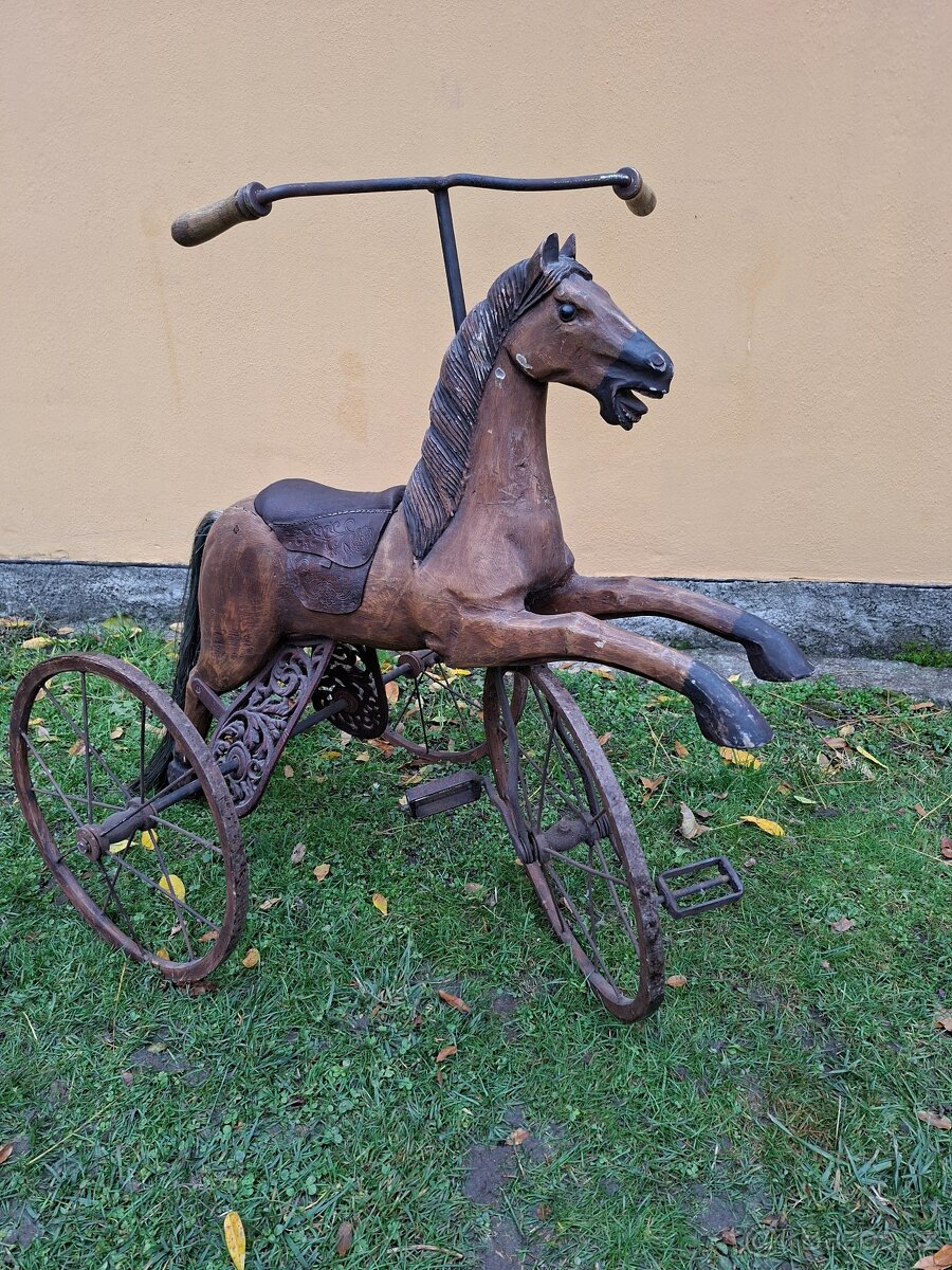 Starožitný koník - tříkolka - 11