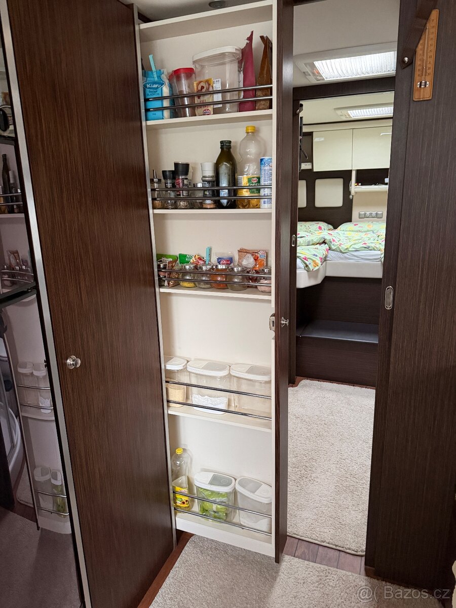 Concorde Charisma 900L - 11