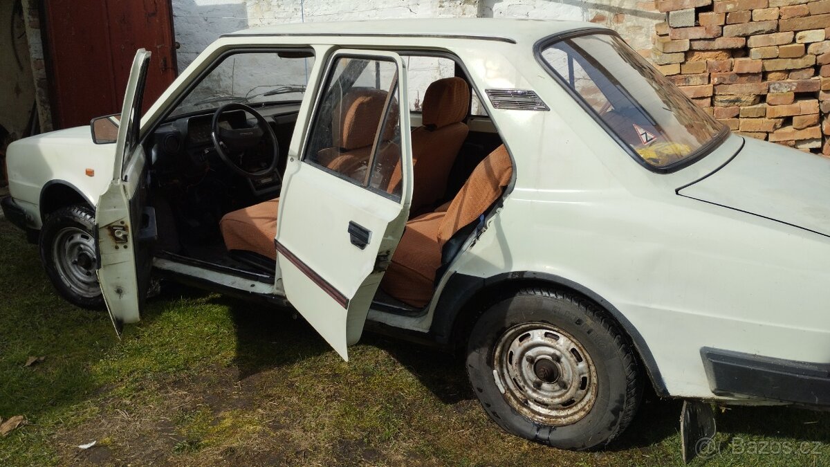 Škoda 105L - 11