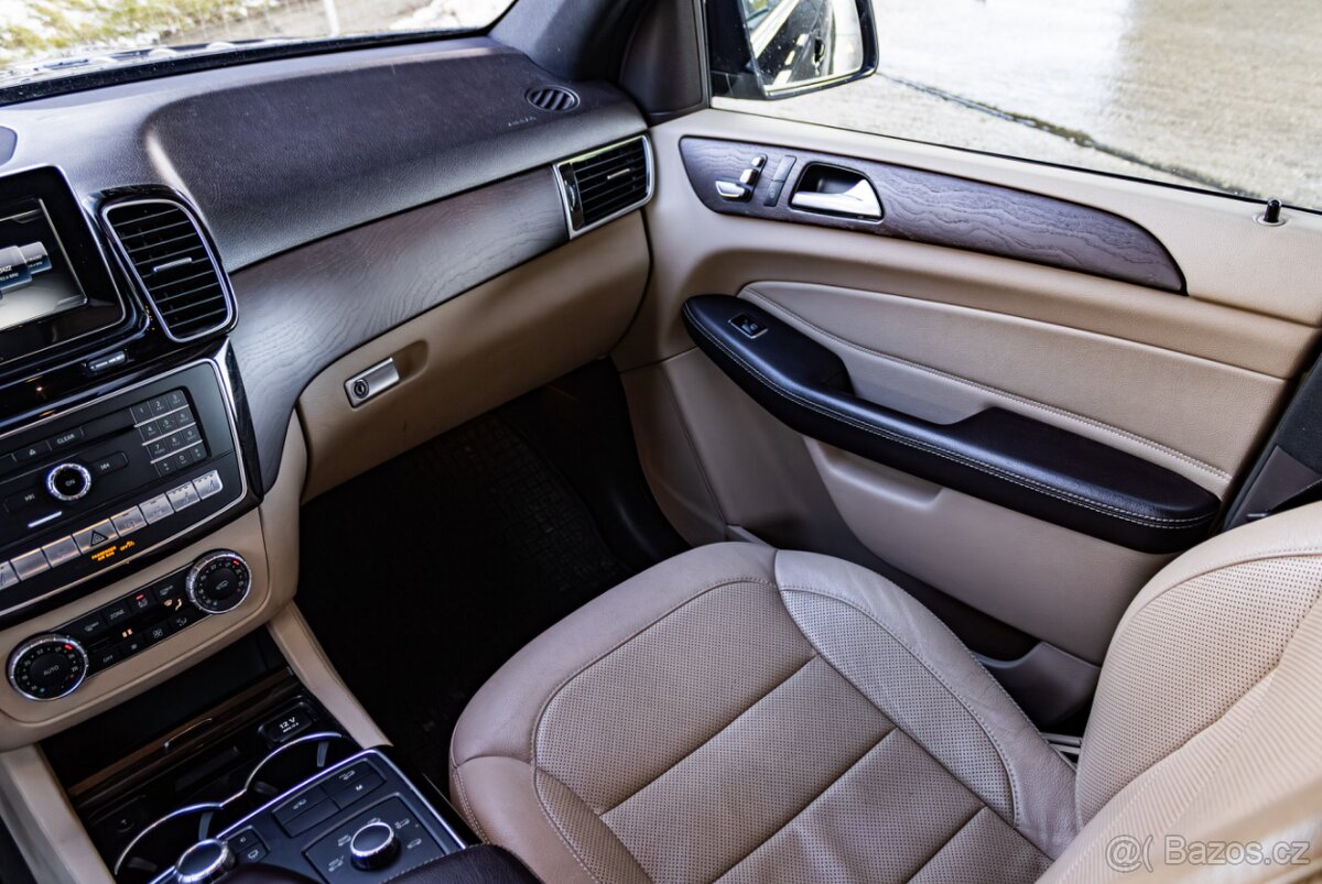 Mercedes-Benz GLE350d 190kW 4Matic / FULL LED Matrix / - 11