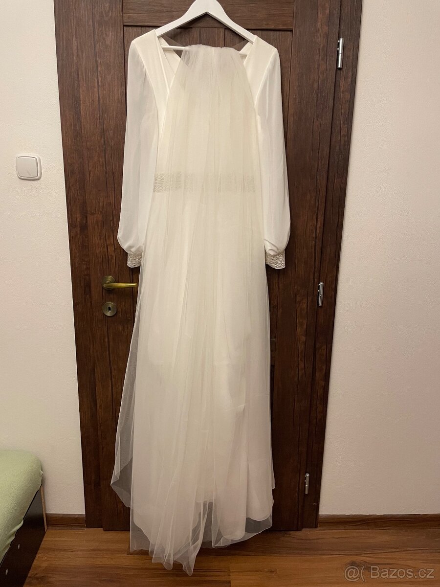 Svatební šaty - 11