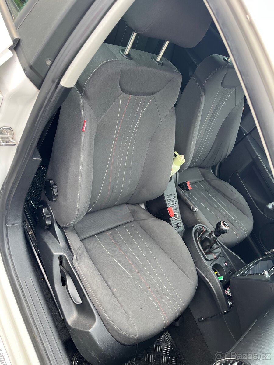 Seat Leon II 1.2 tsi rok 2012 77kw - 11