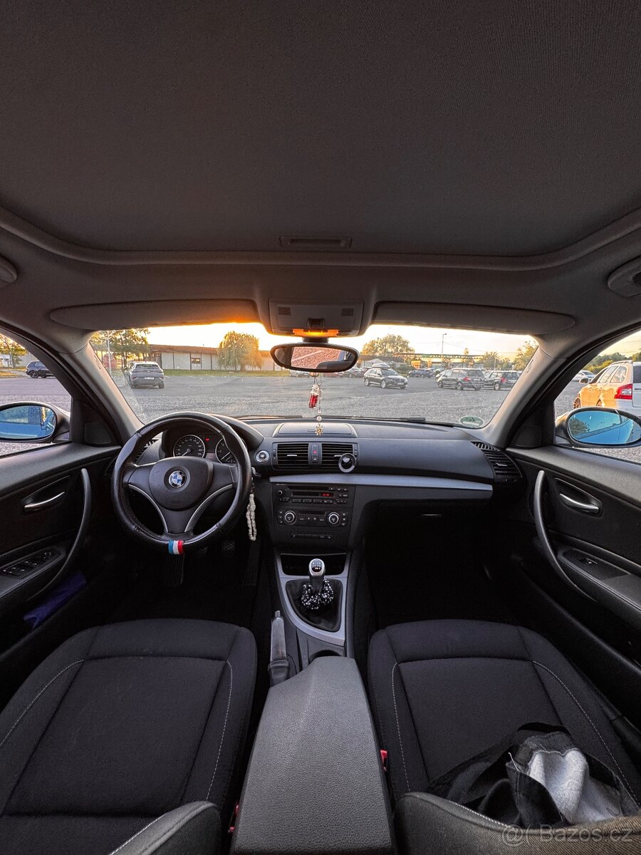 BMW e87 118i - 11
