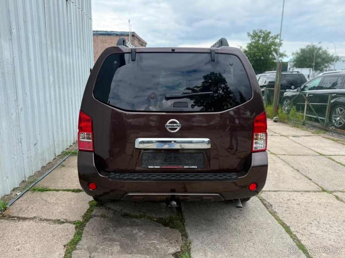 Nissan Pathfinder 3.0 dCi LE 170kw - 11