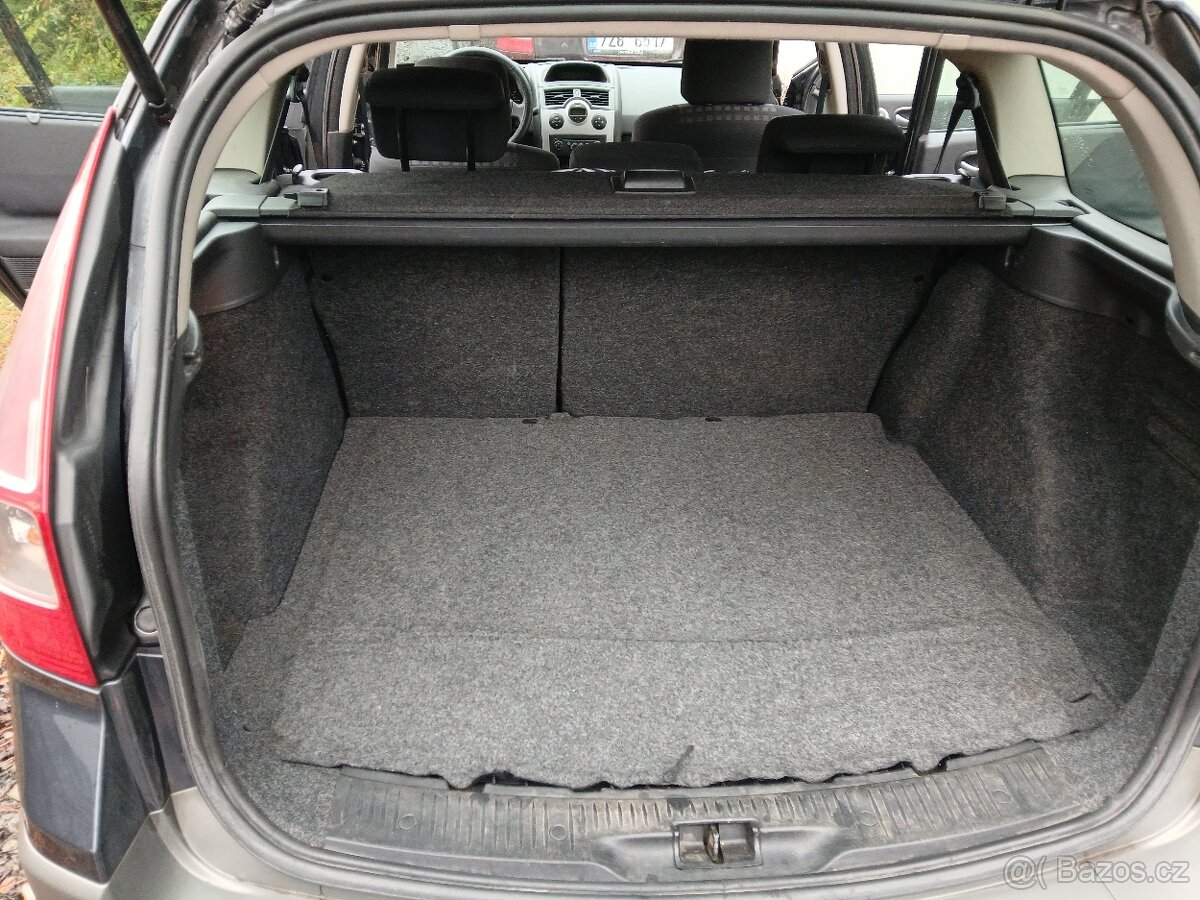 Renault Megane kombi 1.9dCi 96kW r.v.06, 6ti kvalt - 11