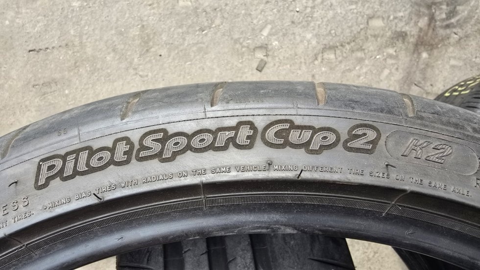 Letní pneu 245/35/20 Michelin - 11