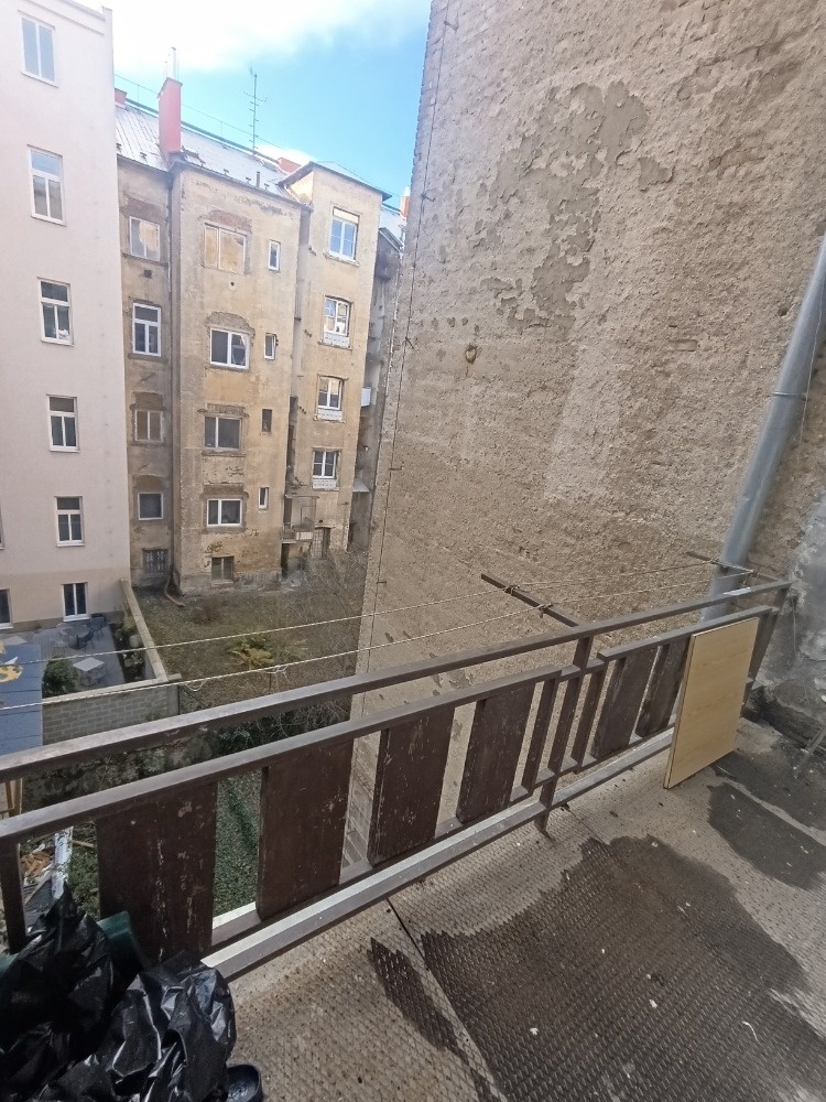 Pronájem prostorného bytu 3+1, Tř. Svobody, Olomouc - 11