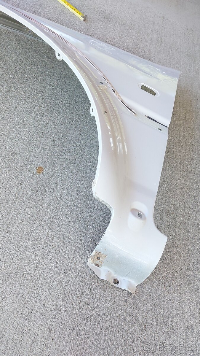 Suzuki Jimny – Blatník LP bilý - 11