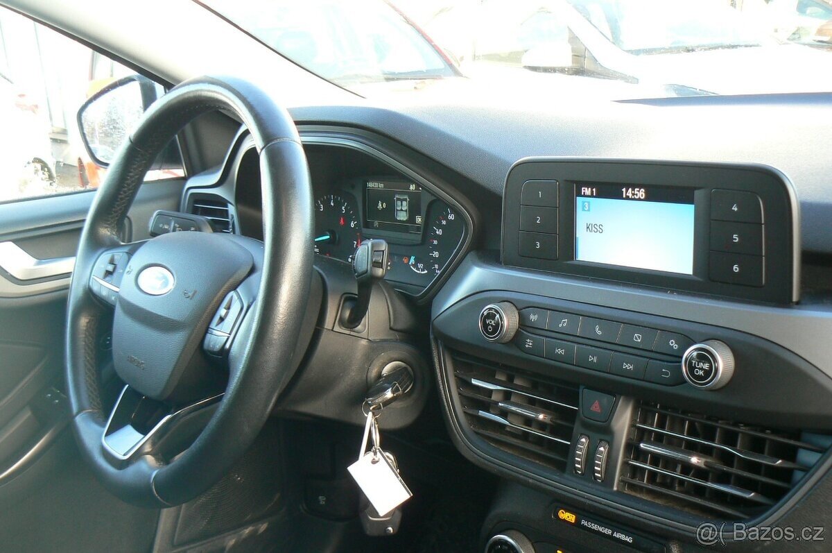 Ford Focus Combi 1.0 ECO BOOST- 2020 DPH ČR - 11