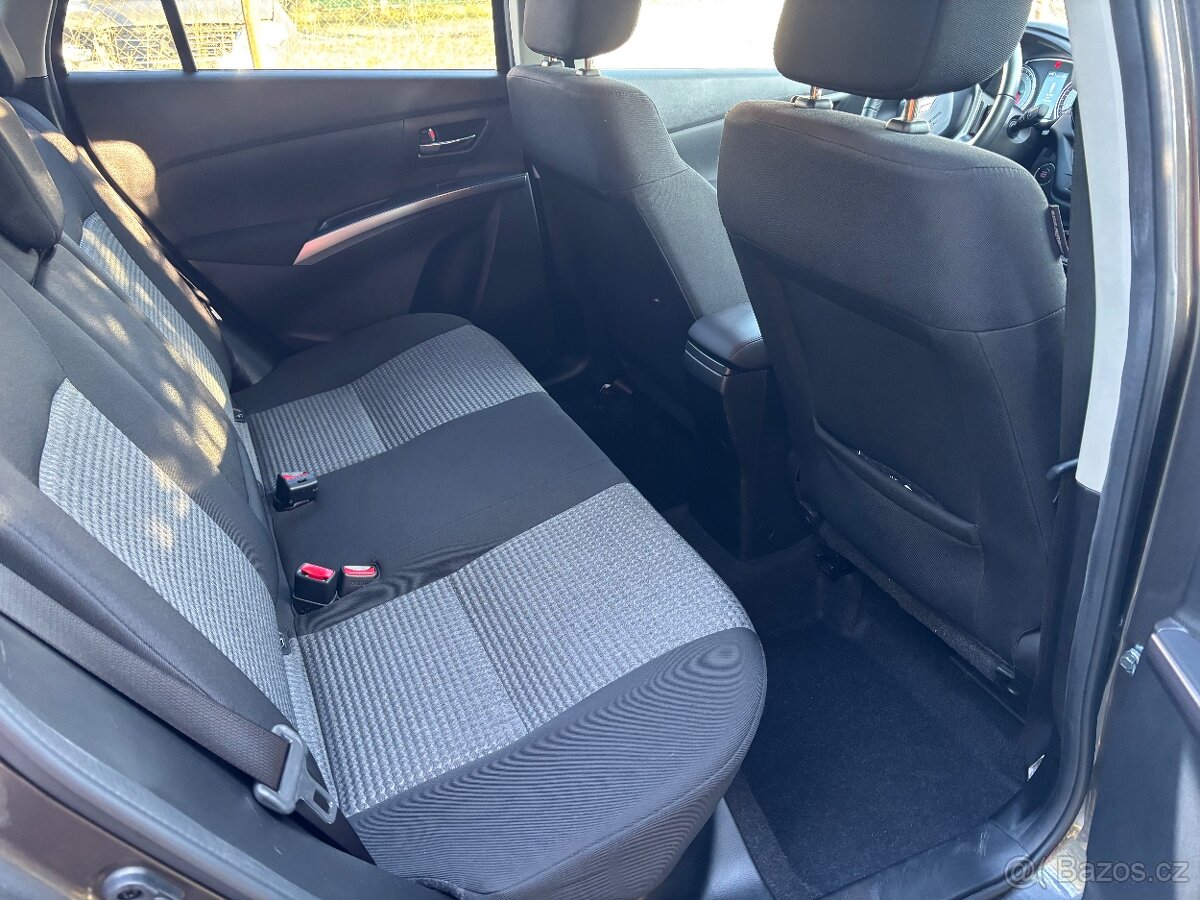 Suzuki S-cross 1.4 hybrid 2023 - 11