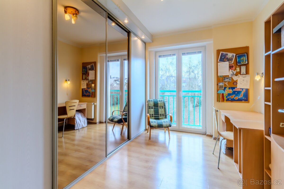Prodej bytu, Kladno - Ostrovec, ul. Vojtěcha Lanny - 11