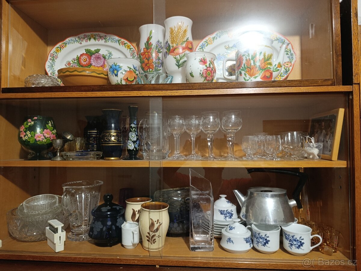 Sklo a porcelán. - 11