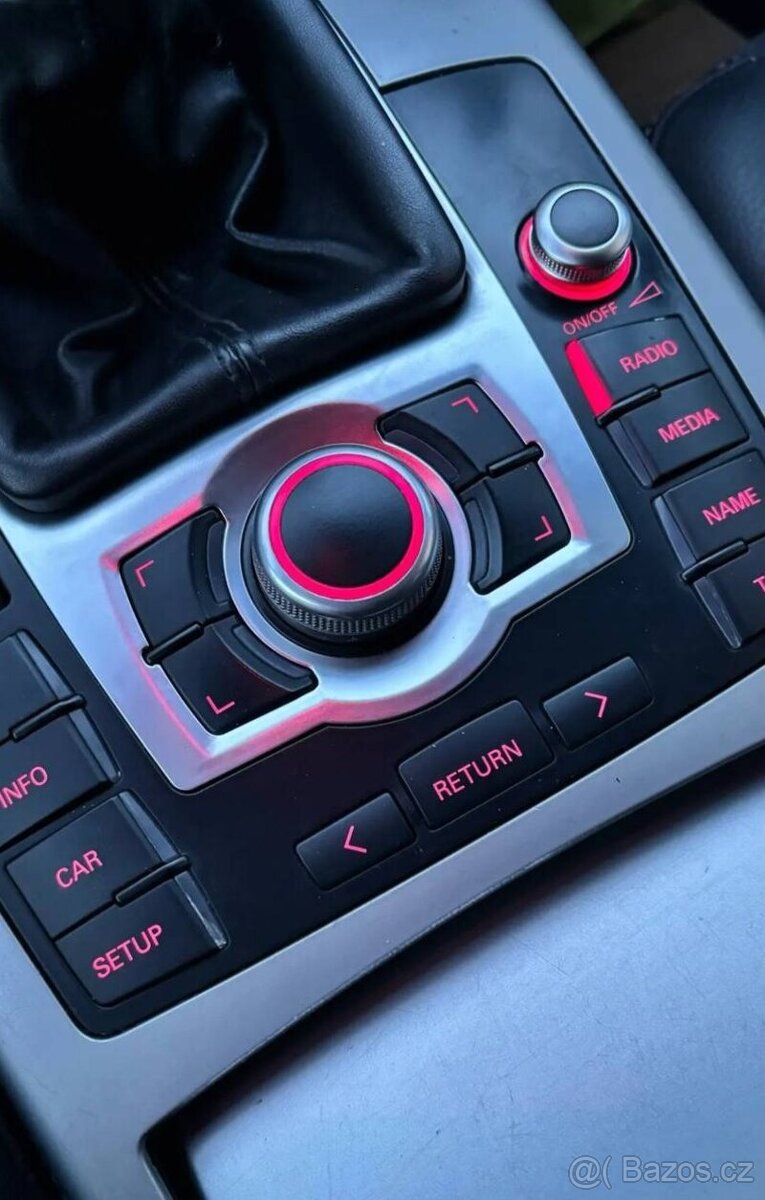 RAMIK NA STREDOVY PANEL AUDI Q7 A6 C6 - 11