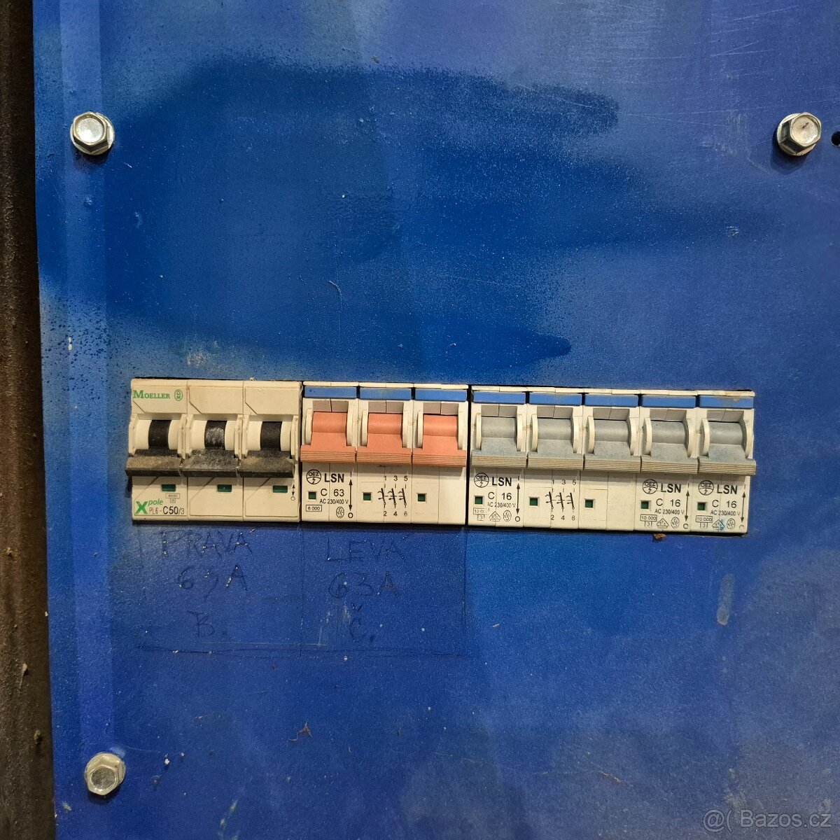 prodám stavební rozvaděč -D- - 11