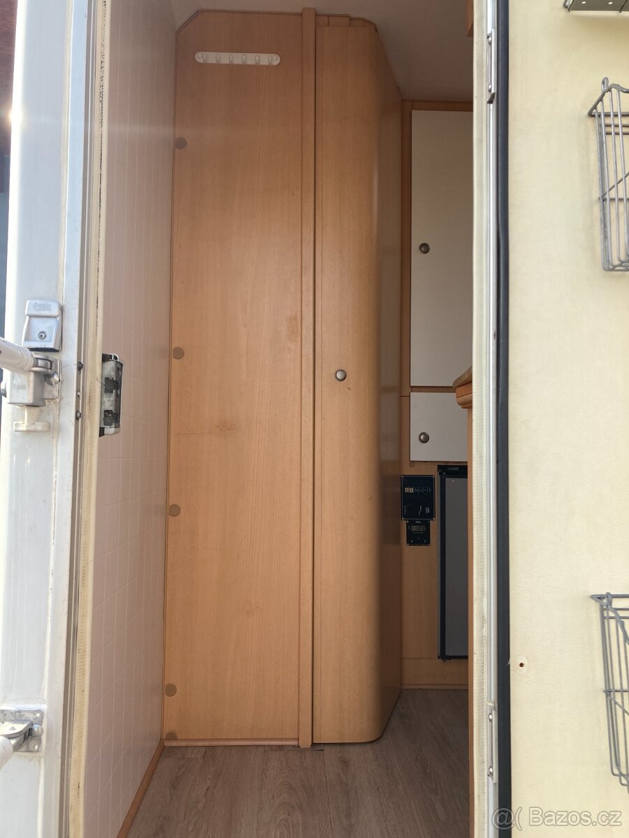 MERCEDES SPRINTER 4X4 2,2TD DOBLECAB. + nástavba - 11