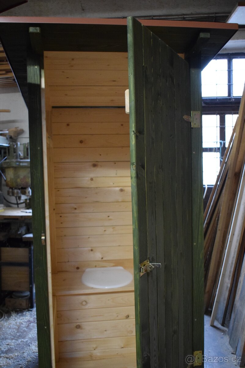 dřevěné WC - 11