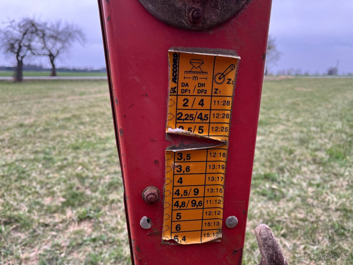 Secí kombinace KUHN ACCORD - 11