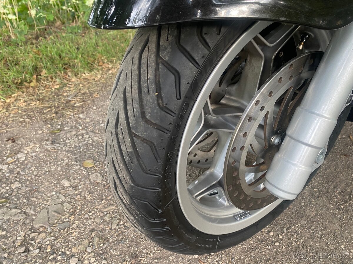 Piaggio X10 500 - 11