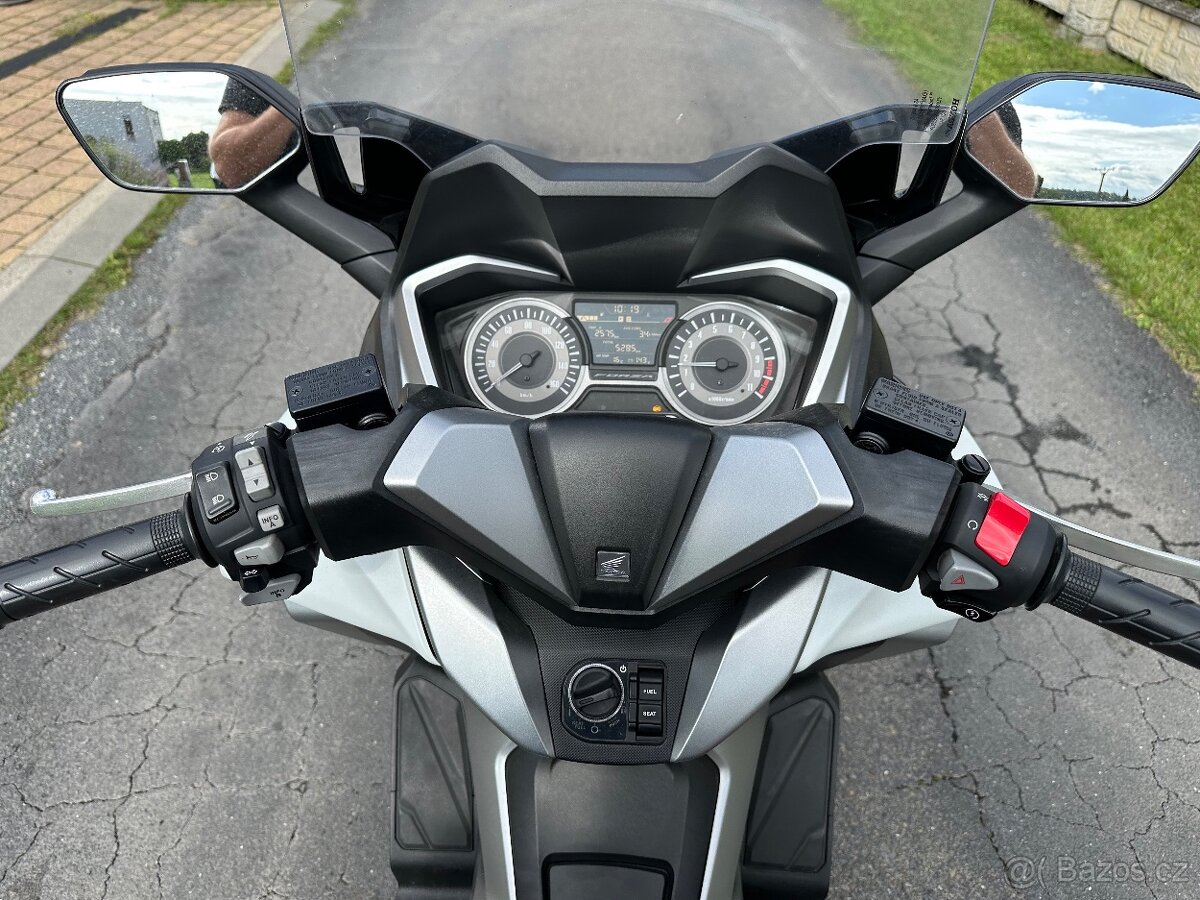 Honda Forza 300 ABS - 11