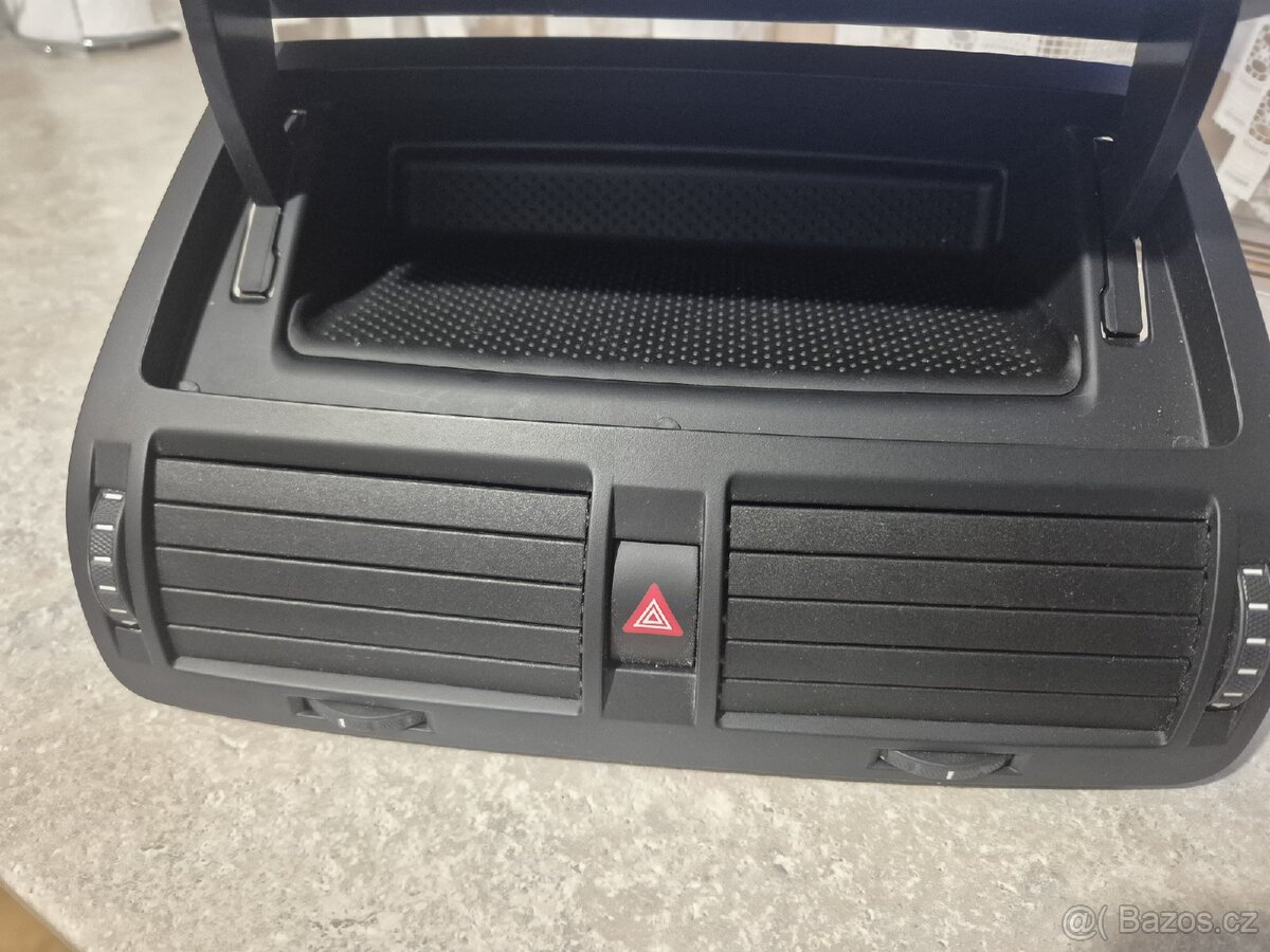 Části interieru z octavia 2 1.6tdi - 11