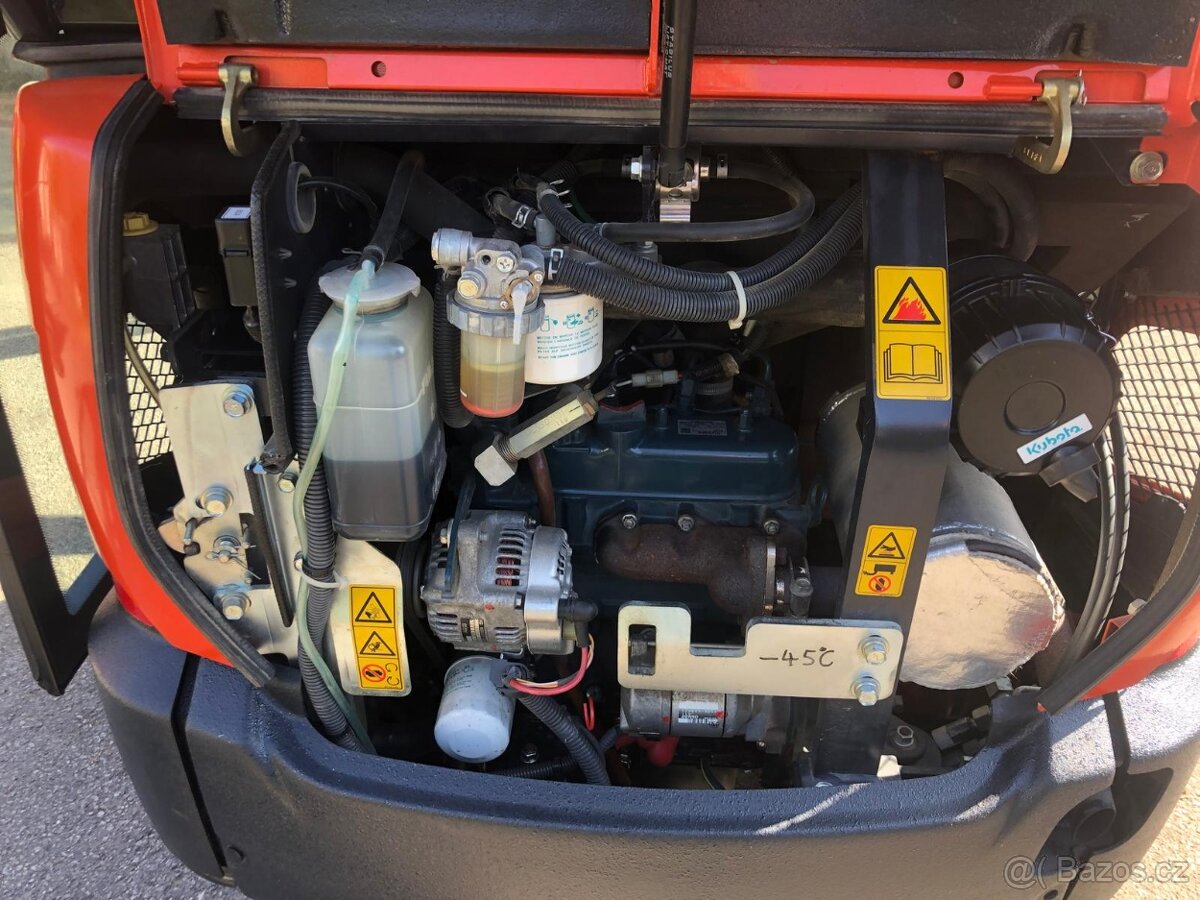 K prodeji mini bagr Kubota KX 016 - 11