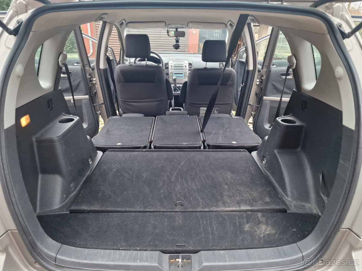 Toyota Corolla Verso - 11