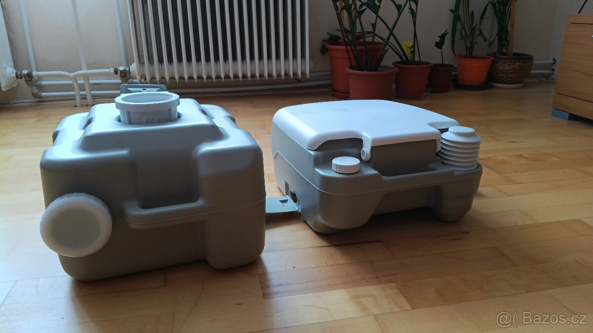 Chemická toaleta - 11