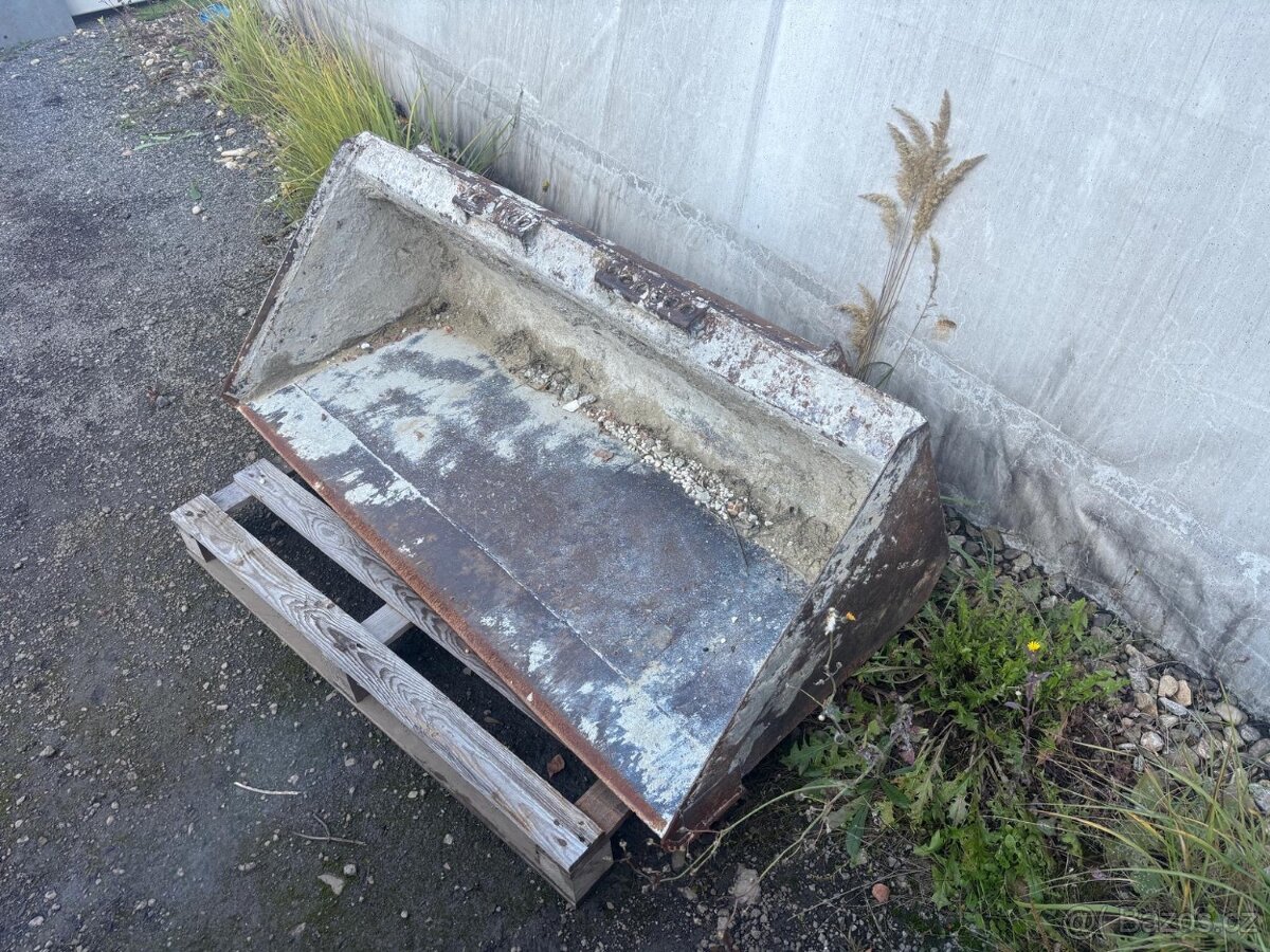 Kolový smykový nakladač Bobcat M753, nepojízdný - 11