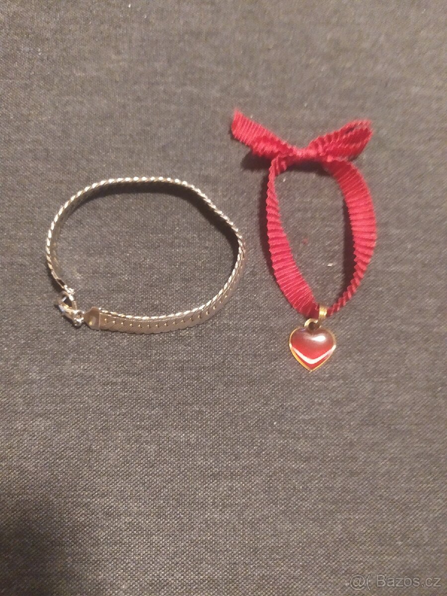 Sada různých Šperků - 11