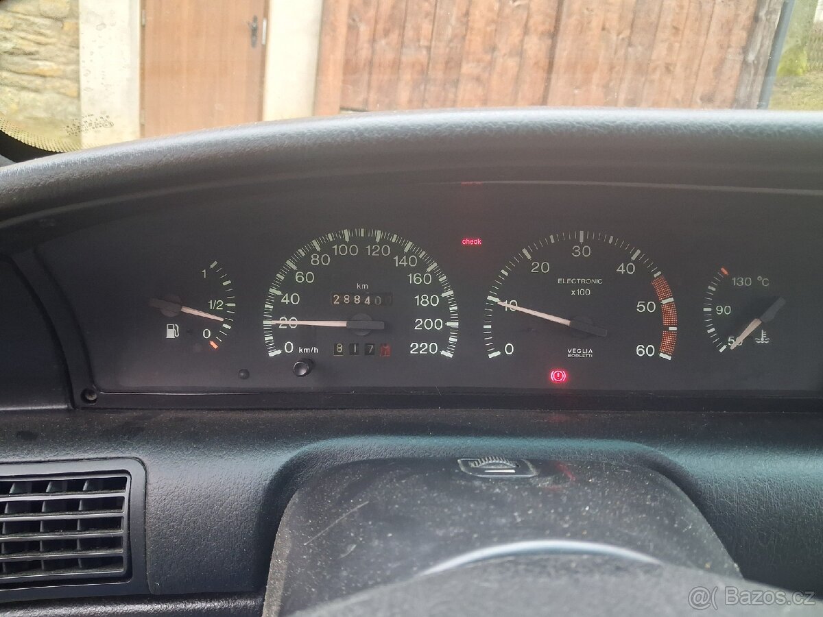 Lancia Delta 2.0 TD - 11