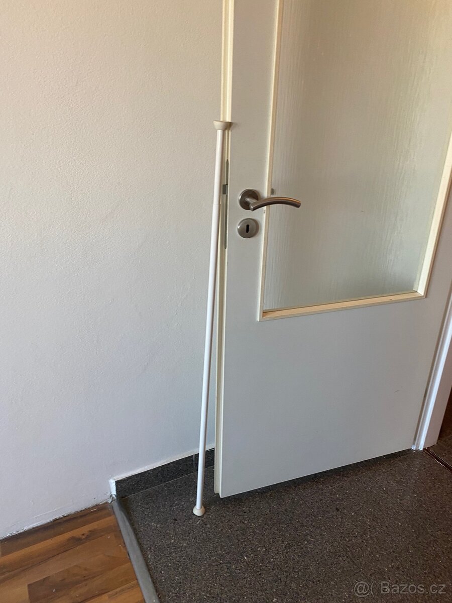 Stolek zehlici prkno tyč na Saty misto skříně - 11