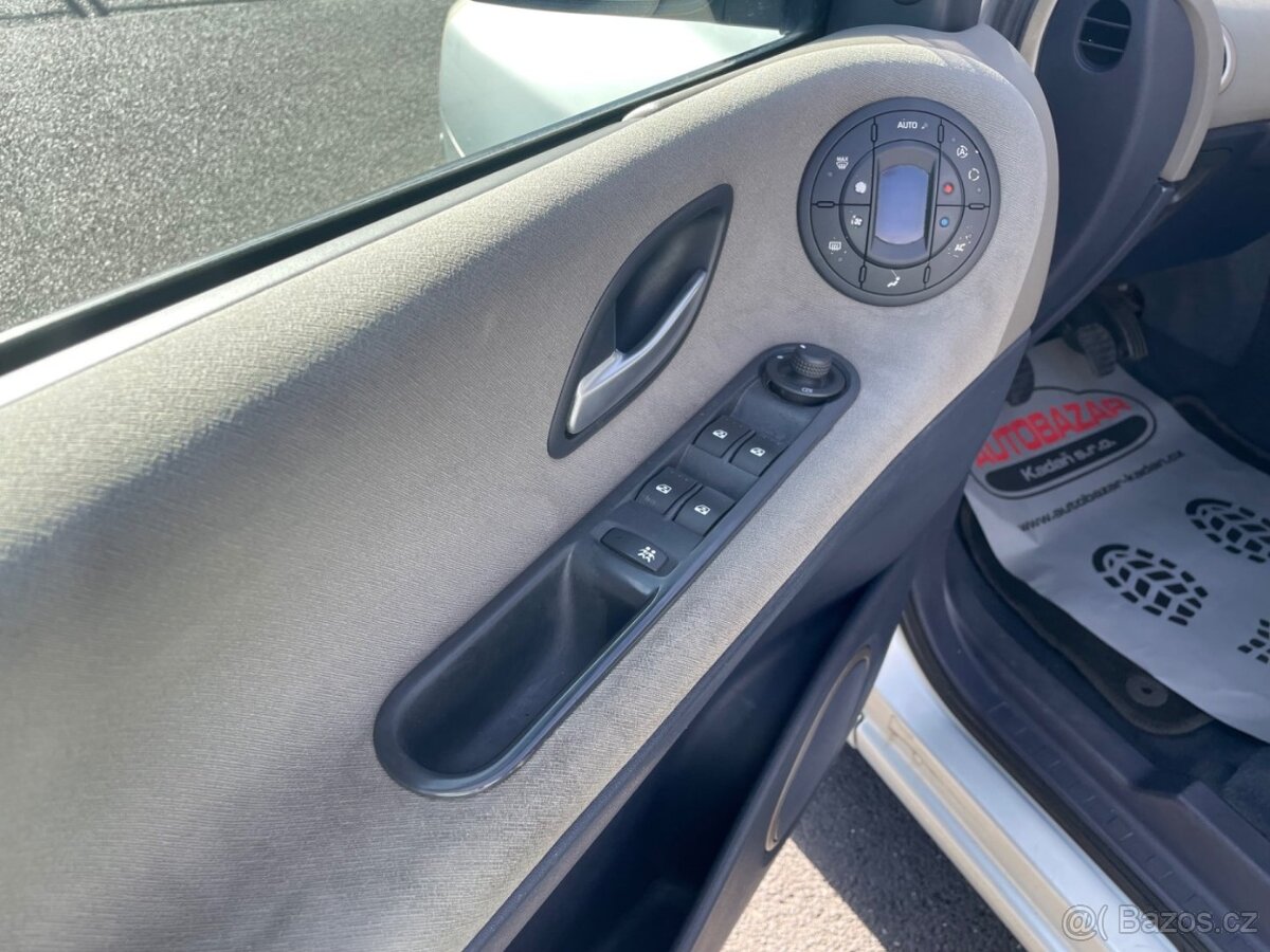 Renault Espace, 2,2 dCi, 110 kW, SERVISKA - 11