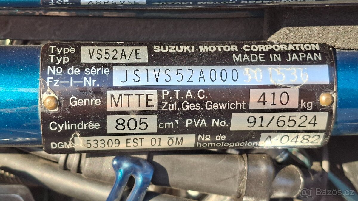 Suzuki VS 800 Intruder - 11