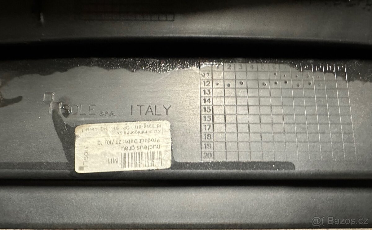 Kryt prahu Passat Alltrack B7 - 11