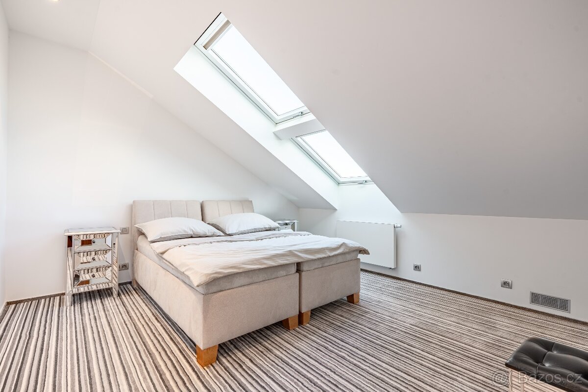 Pronájem luxusního bytu 3+kk 154 m2 - 11