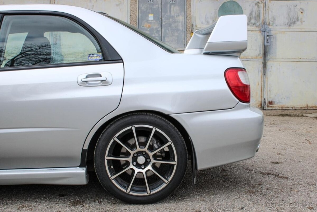 Subaru Impreza 2.0 WRX - 11