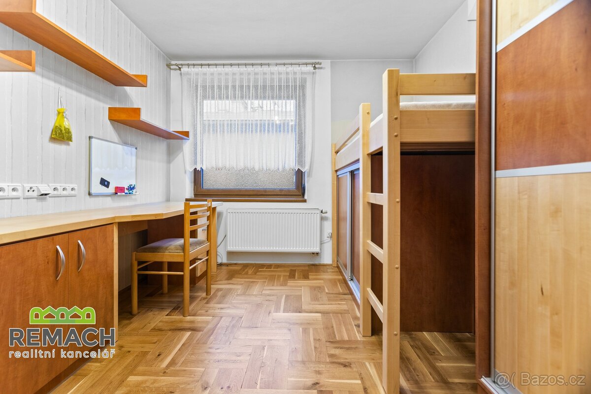 Prodej rodinný dům, 250 m², pozemek 749 m², Hronov - 11